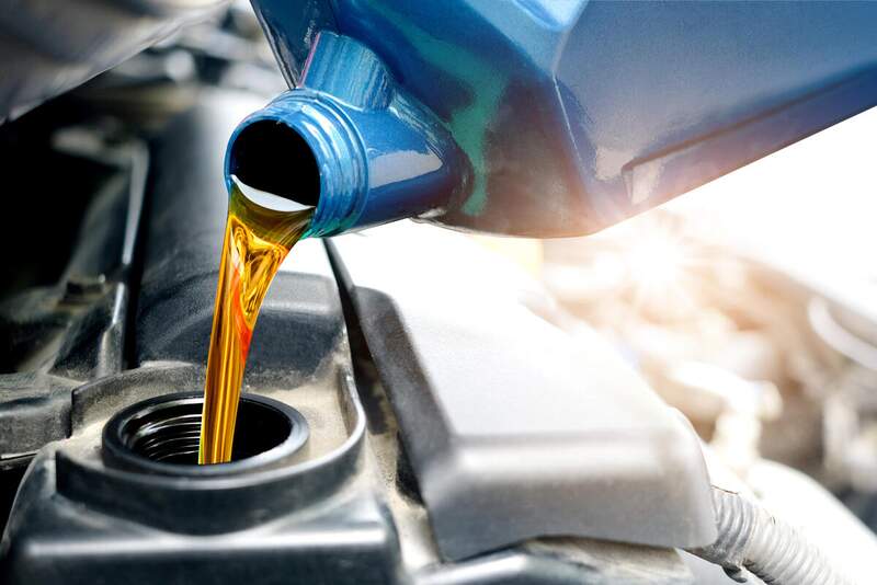 Fast oil change service at Rainforest Carwash Mississippi